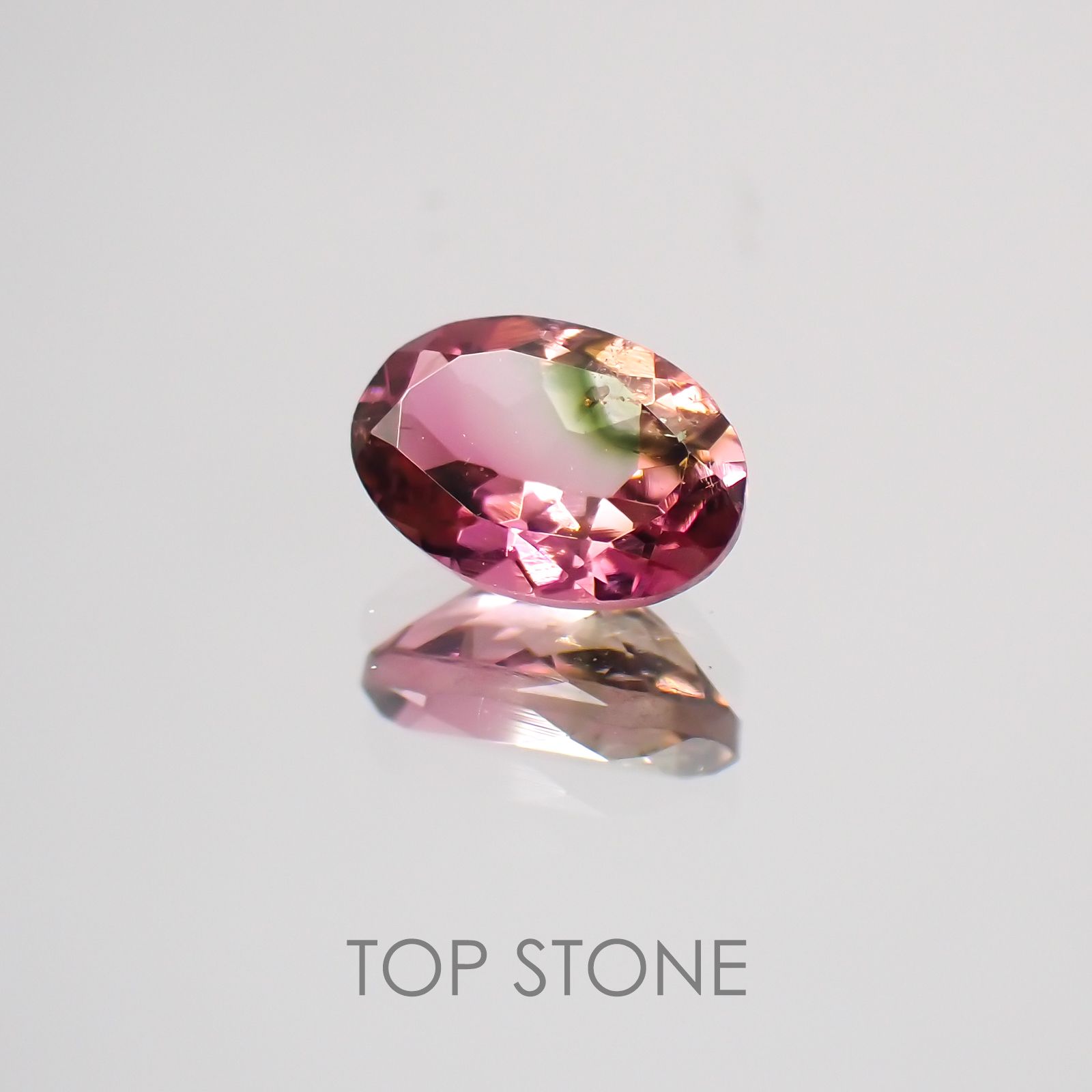 バイカラートルマリン ブラジル・アフリカ産 ルース 0.5ct[210410454]6.1×4.2mm前後