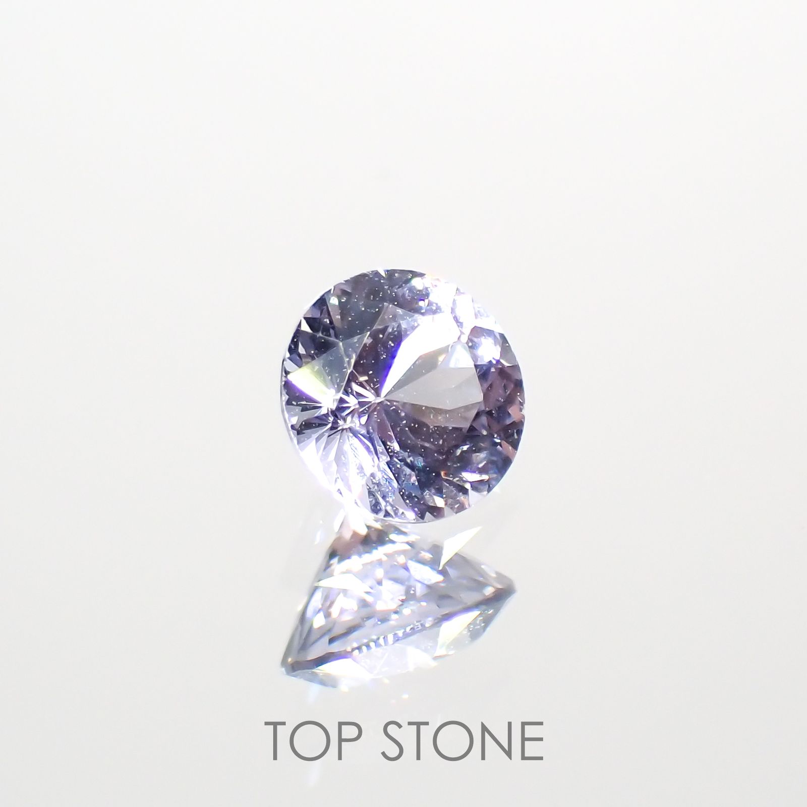 バイオレットスピネル(宝石名スピネル)ビルマ/マダガスカル産 0.25ct 識別済[220114557]3.7x3.7mm前後
