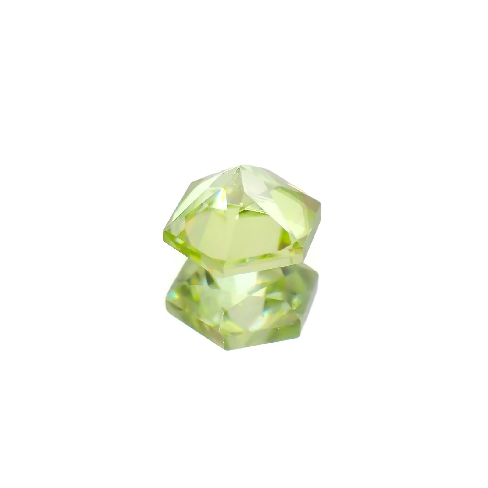 ◇ヘキサゴンカット◇スフェーン(宝石名スフェーン)マダガスカル産 識別済 0.41ct / 4.2x4.2mm前後 [231224440]