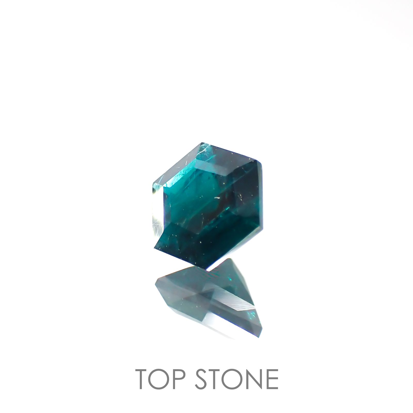 ◇ヘキサゴンカット◇グランディディエライト マダガスカル産 ルース 0.55ct[210813063]5×5mm前後