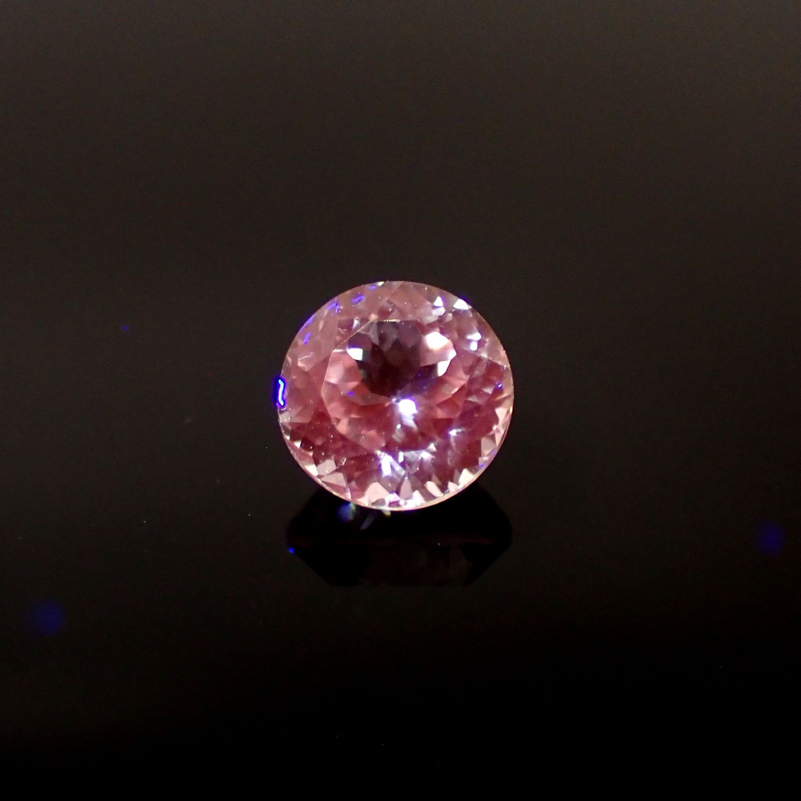 クンツァイト アフガニスタン産 1.15ct[231224775]6.2x6.2mm前後