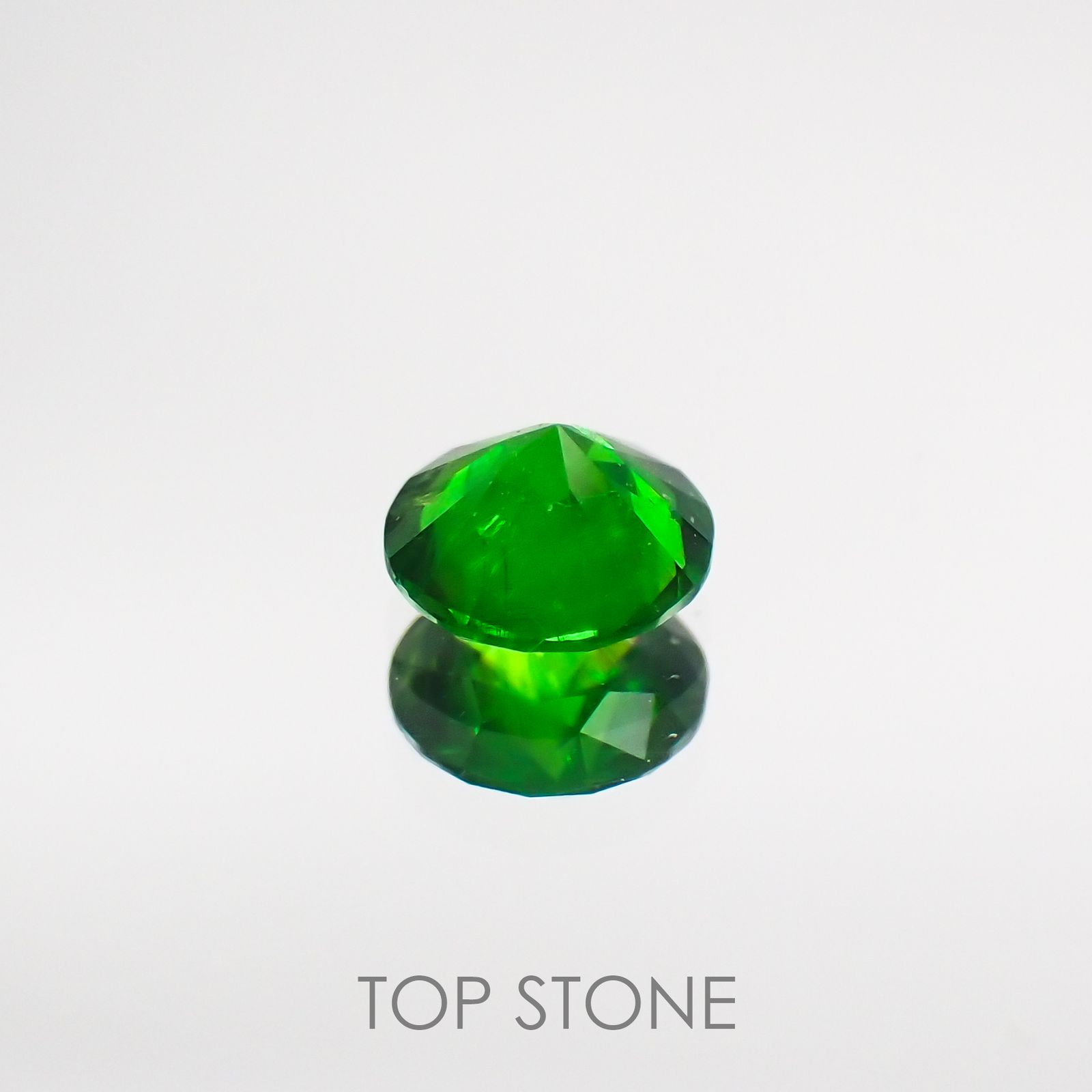デマントイドガーネット(宝石名デマントイド・ガーネット) ロシア産 0.199ct ソ付(彩珠)[210711586]3.5×3.5mm前後
