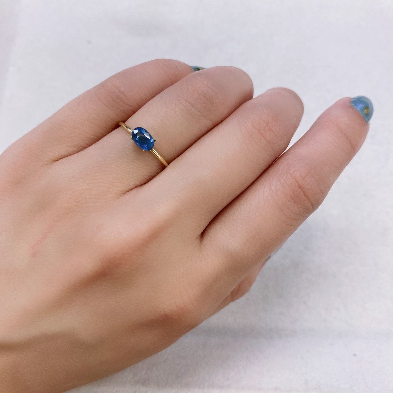 オーシャンブルーカイヤナイト(宝石名カイヤナイト) インド産 0.67ct 識別済[210812355]6×4.1mm前後