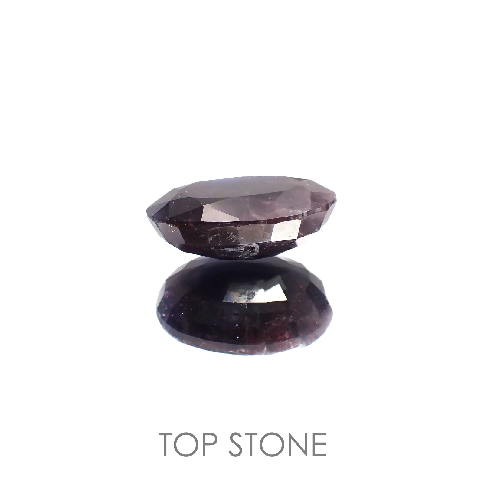 ブラッドショットアイオライト インド産 21.37ct[221018897]22.4x16.4mm前後