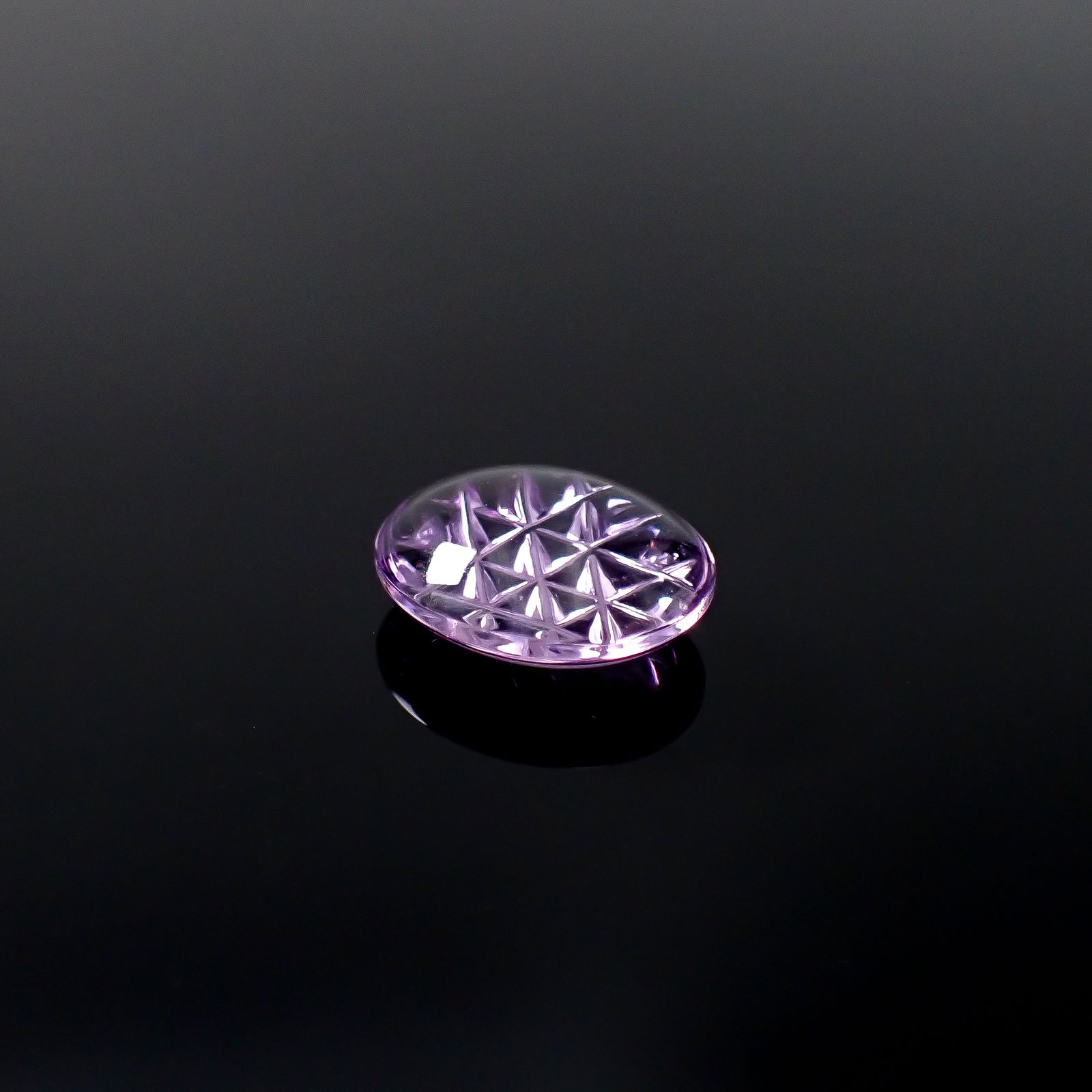 ◇甲州貴石切子Plus Three◇アメジスト ブラジル産 6.20ct / 13.9x11.9mm前後 [251231458]