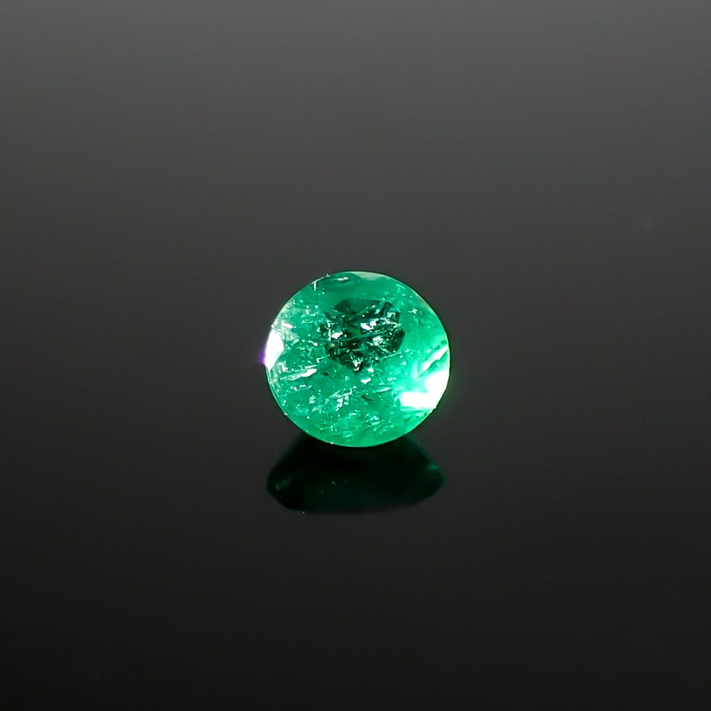 エメラルド コロンビア産 0.083ct / 2.8x2.8mm前後 [260432109]