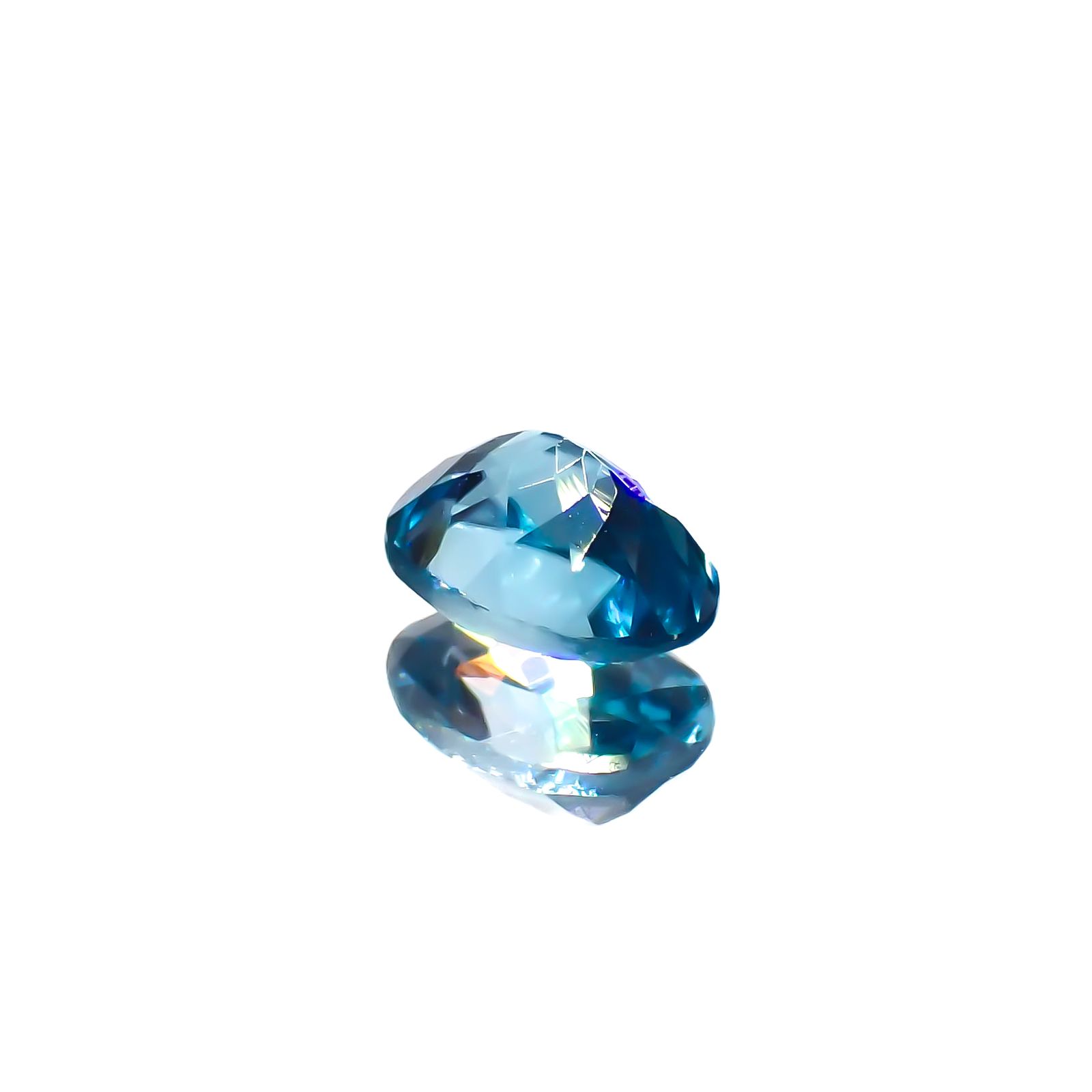 ブルージルコン カンボジア産 0.81ct[230823034]6x4.2mm前後