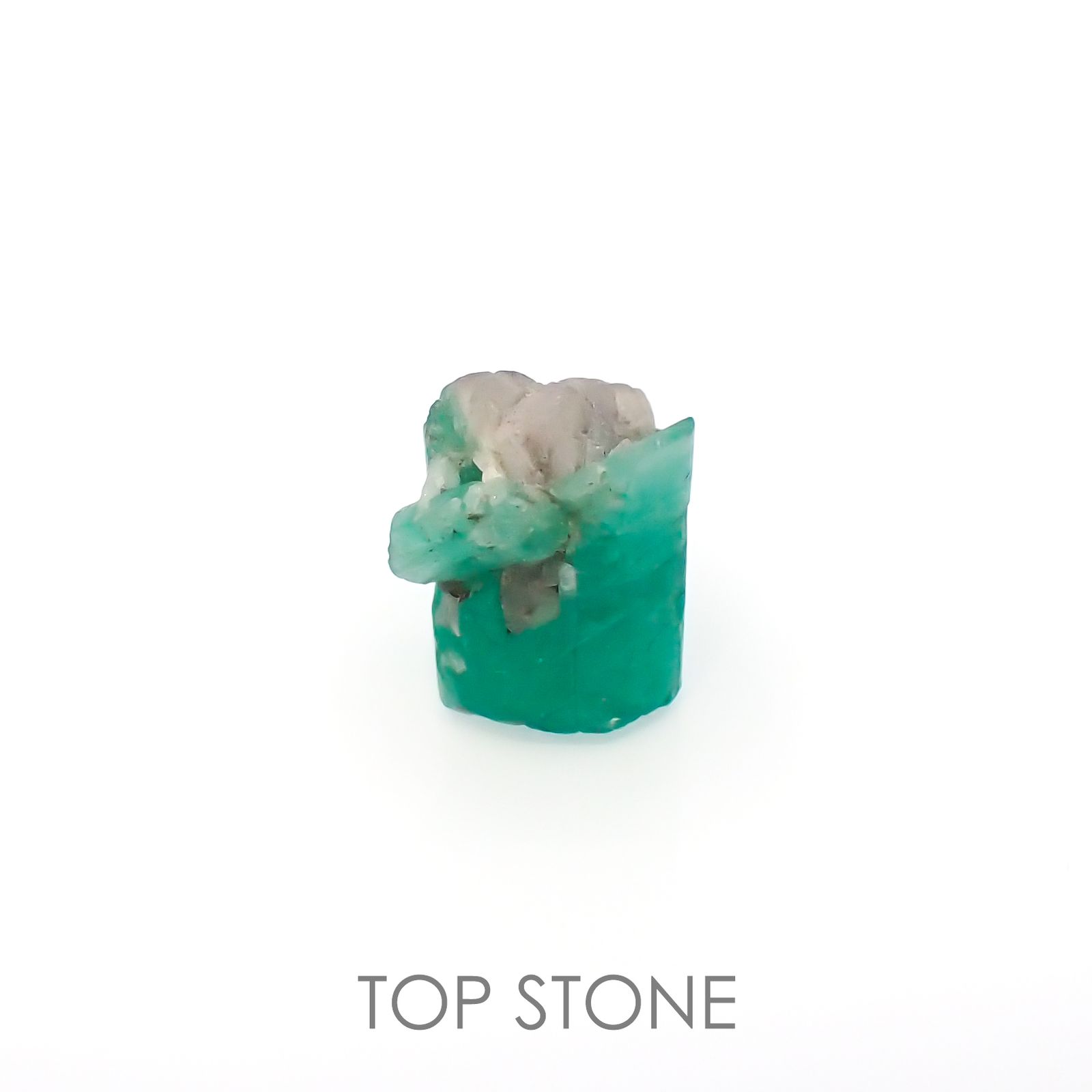 エメラルド 原石 コロンビア・ムゾー鉱山産 15.52ct[220515786]15.1x11.6mm前後
