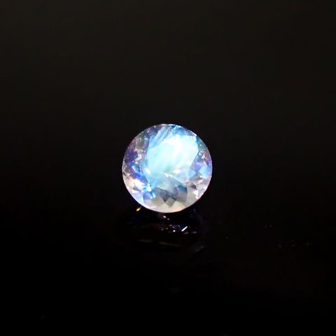 レインボームーンストーン ザンビア産 0.20ct[240828619]4x4mm前後