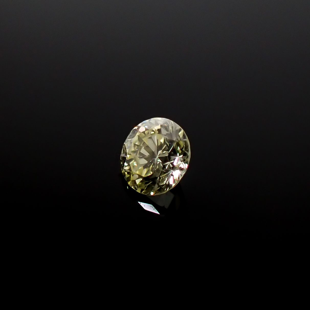 ライトイエローダイヤモンド TTLC/ I  0.12ct[240326891]3x3mm前後