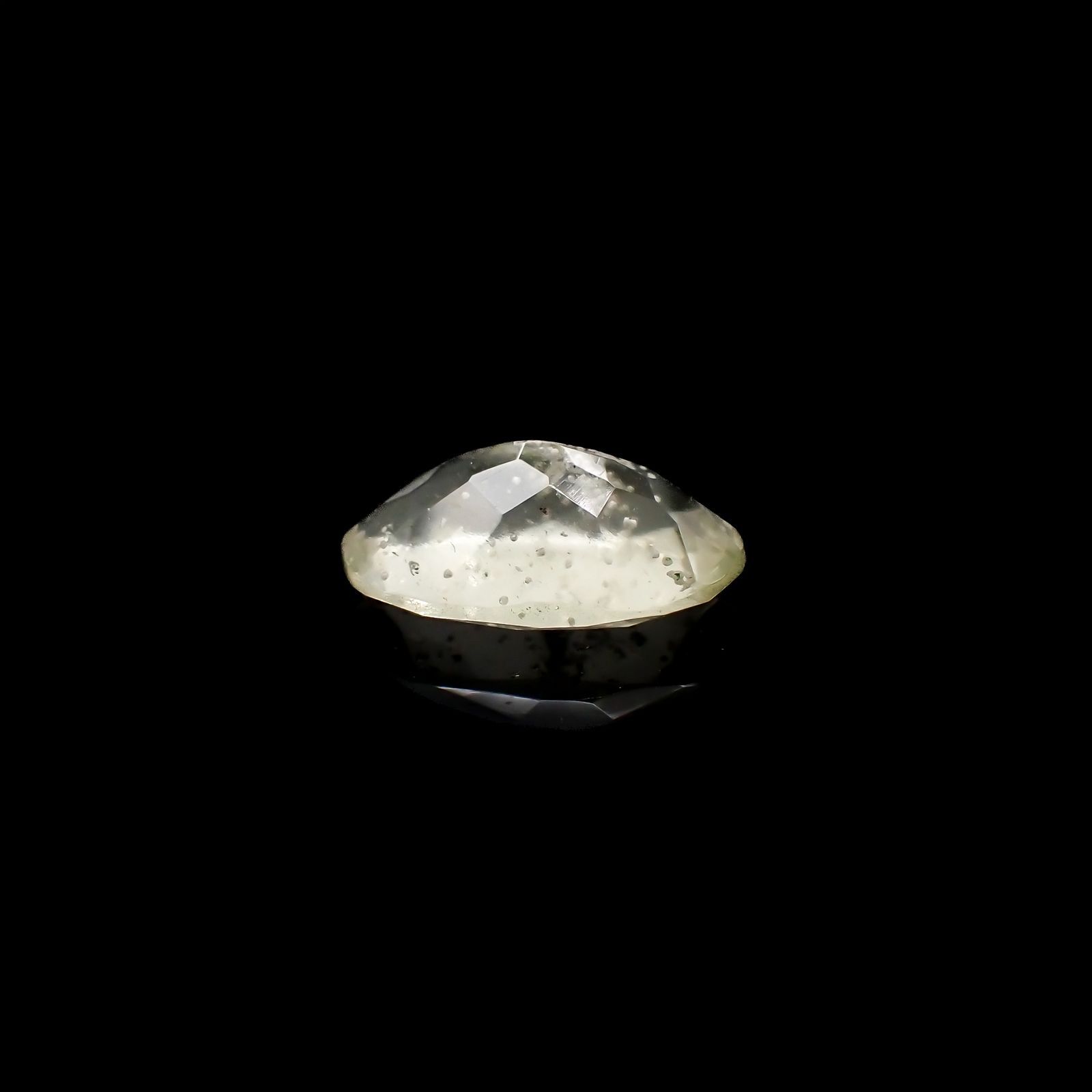リビアングラス 発見地：エジプト・リビア砂漠 3.53ct[221018184]14.3x8.7mm前後