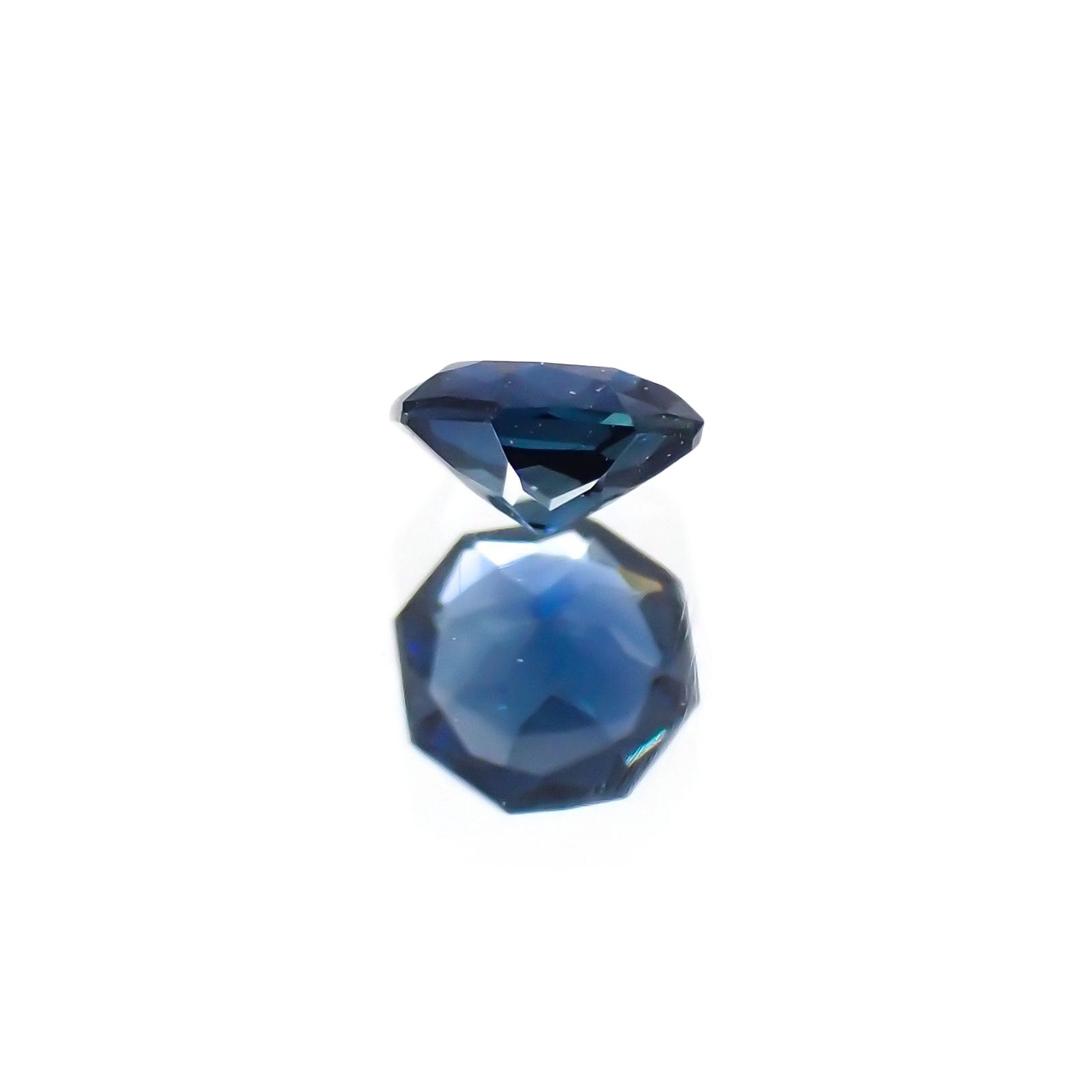 ◇オクタゴンカット◇サファイア(宝石名サファイア) マダガスカル産 識別済 0.14ct / 3.2x3.1mm前後 [26029064]