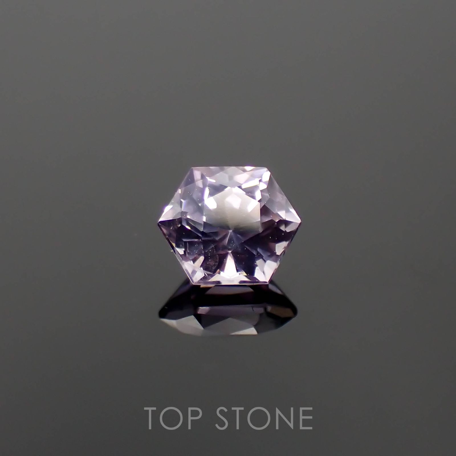 ◇ヘキサゴンカット◇パープルスピネル(宝石名スピネル)ビルマ/マダガスカル産 0.43ct 識別済[230220645]4.2x4.1mm前後