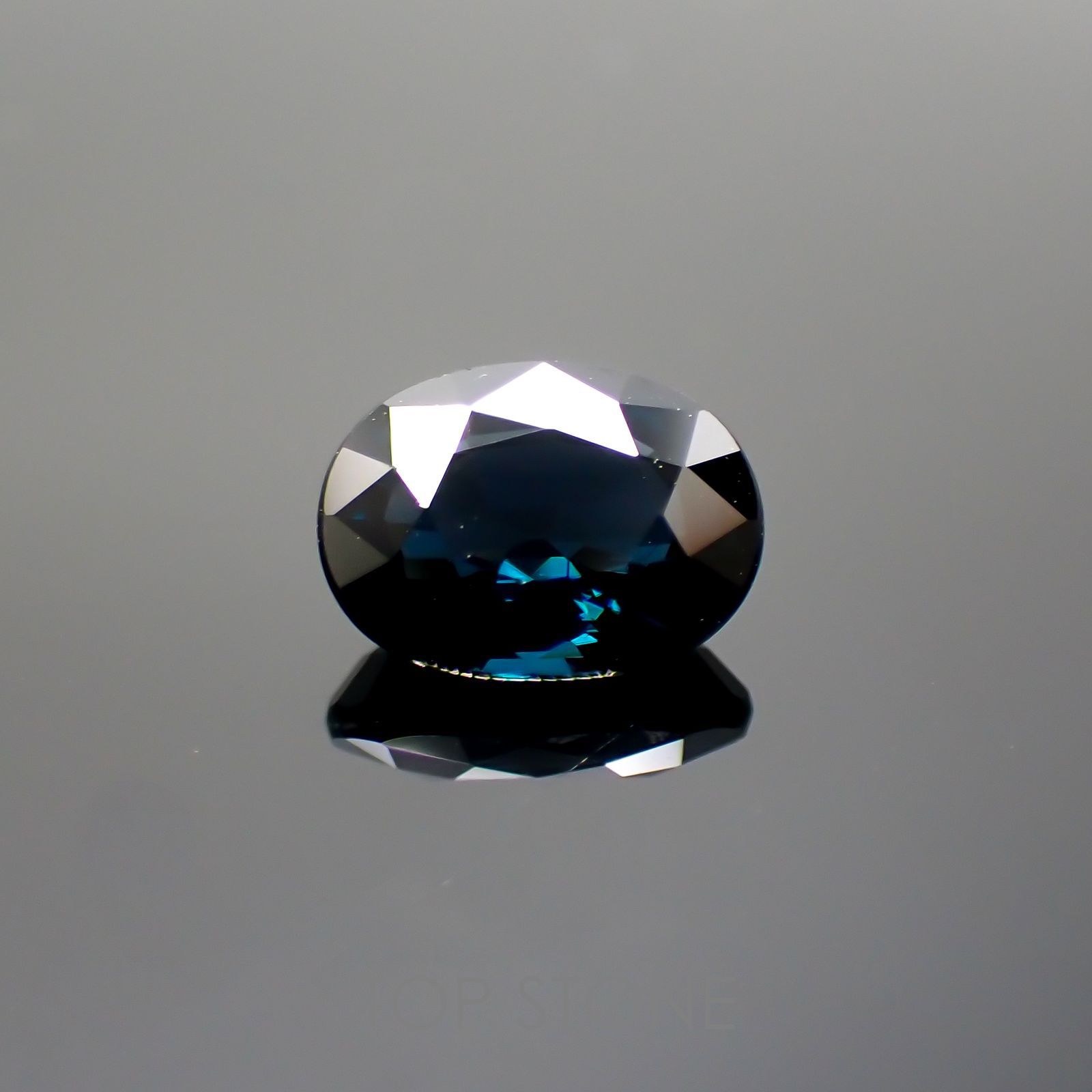ブルースピネル(宝石名ブルー・スピネル)スリランカ産 1.337ct ソ付(彩珠)[220817239]7.6x5.7mm前後