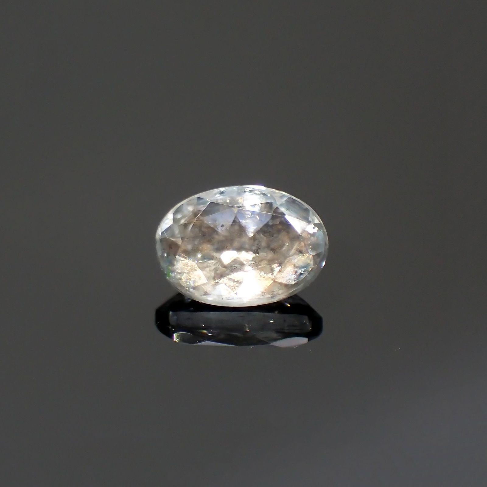 アベンチュリンアクアマリン ナイジェリア産 0.74ct / 6.9x4.9mm前後 [260114438]