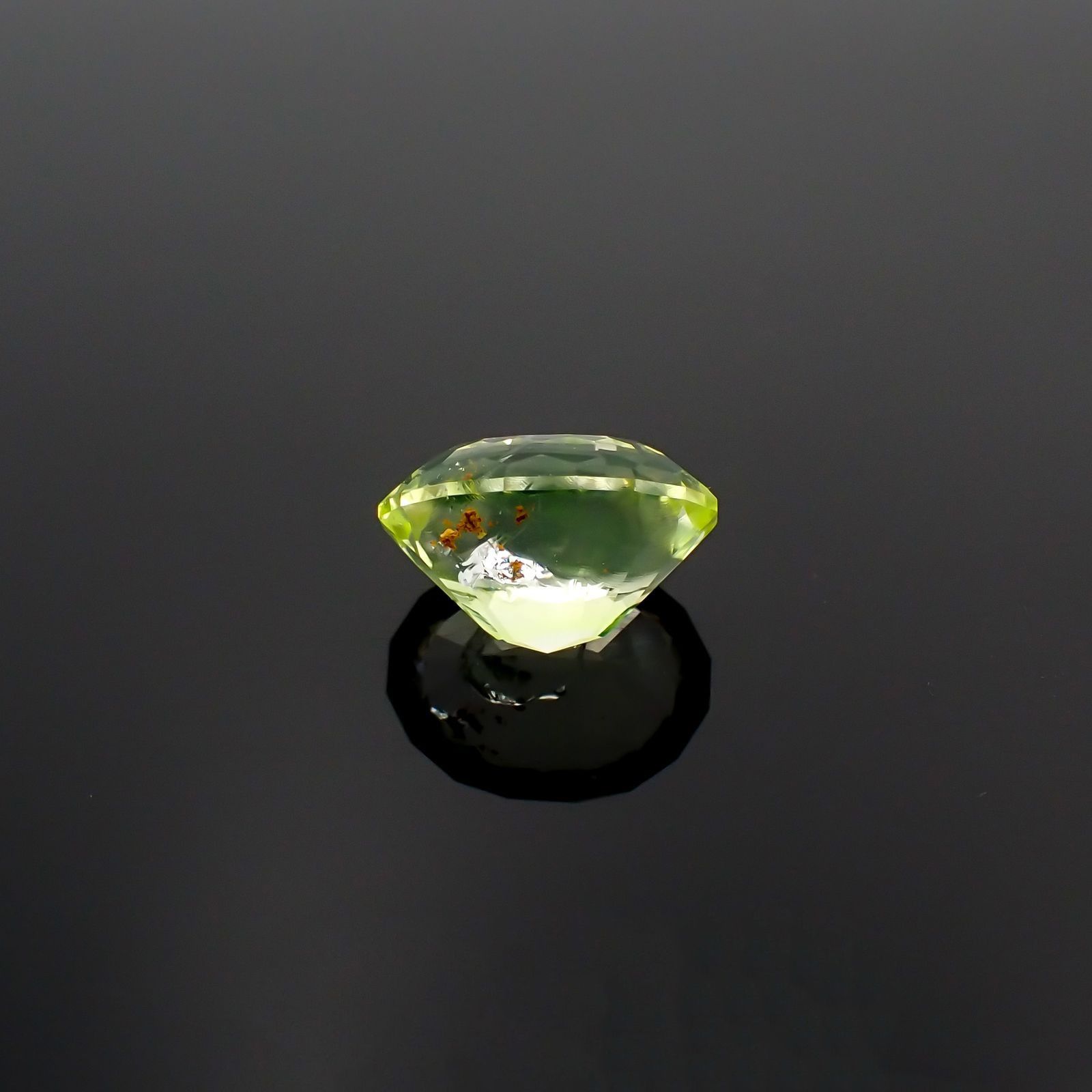 ハイアライトオパール(宝石名イエローグリーン コモン・オパール/別名ハイアライト)メキシコ産 ソ付(彩珠) 2.049ct / 9.9x7.7mm前後 [230119873]