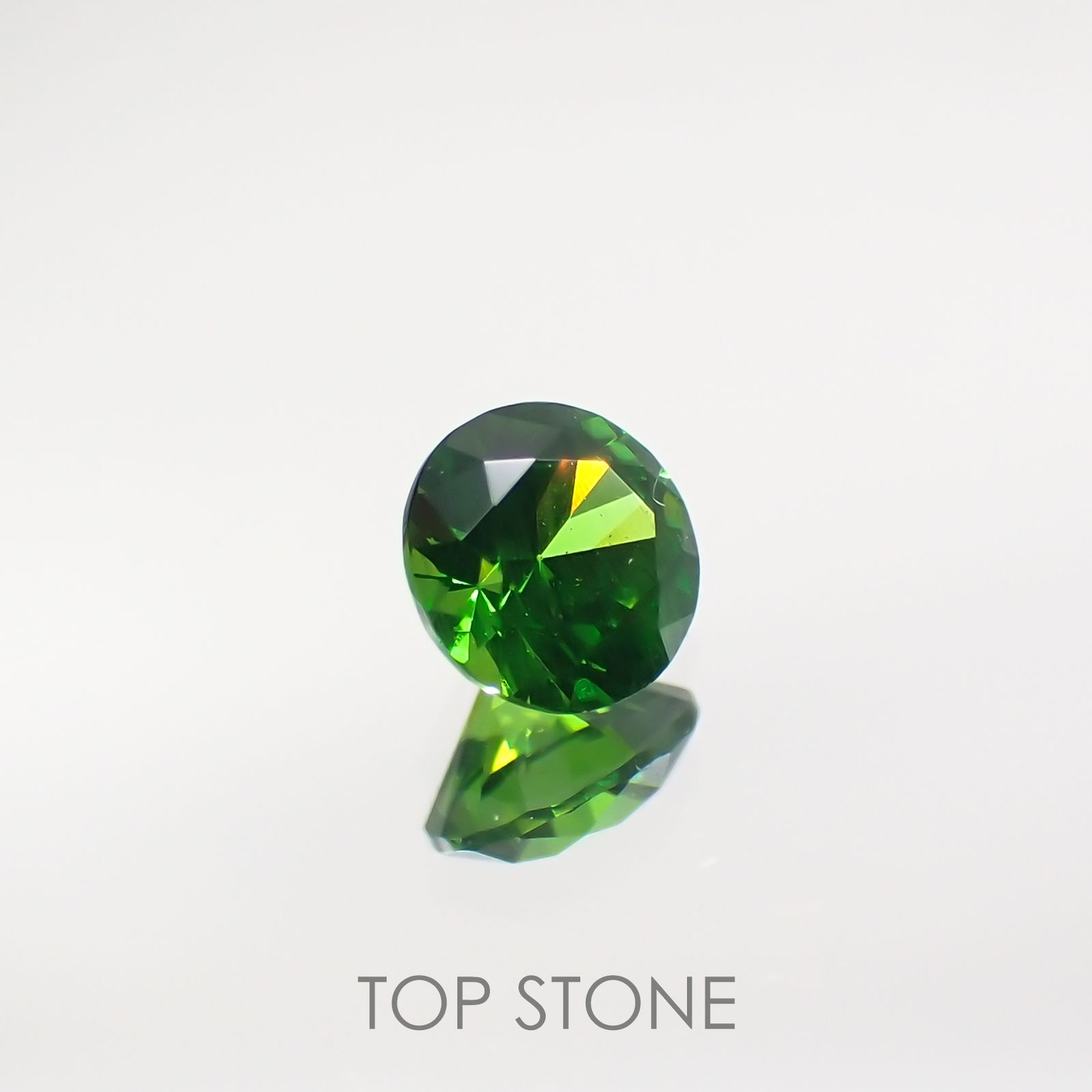 デマントイドガーネット(宝石名デマントイド・ガーネット) ロシア産 0.145ct ソ付(彩珠)[210712084]3.1×3.1mm前後