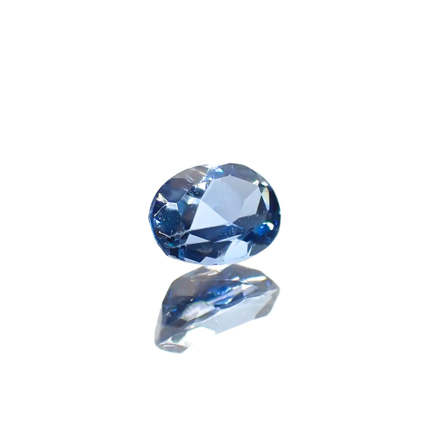タトゥーアクアマリン ブラジル・ミナスジェライス州タトゥー鉱山産 0.19ct[240226067]4.3x3.1mm前後