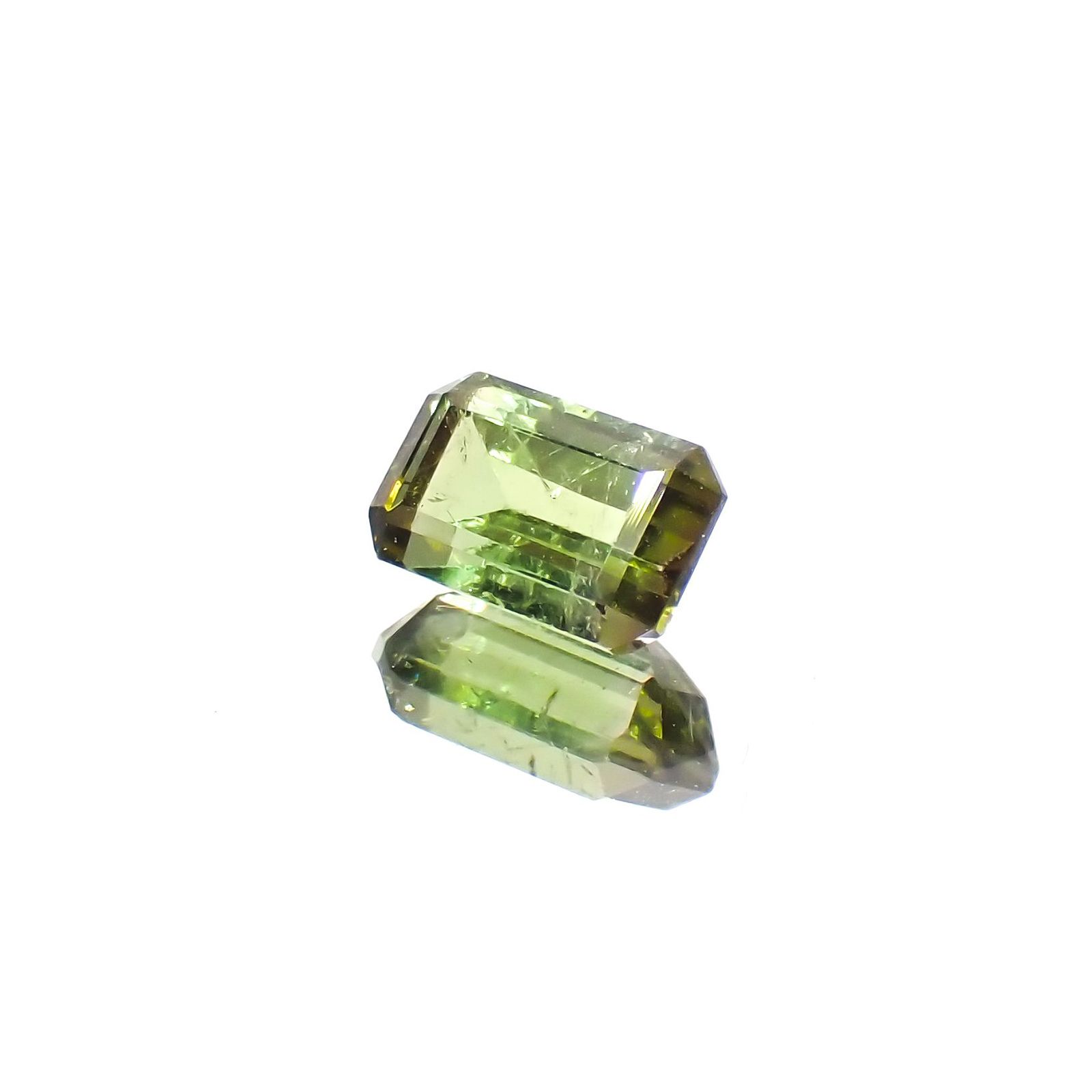 バイカラートルマリン コンゴ民主共和国産 0.89ct[230220542]6.6x4.2mm前後