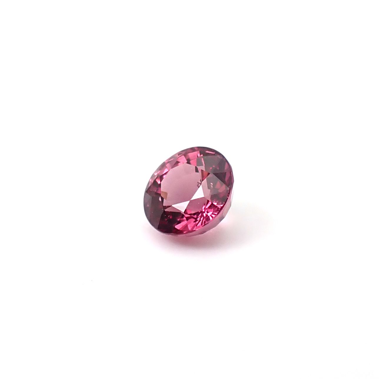 ロードライトガーネット(宝石名ロードライト・ガーネット)ブラジル産 識別済 0.75ct / 5.2x5.2mm前後 [251231415]