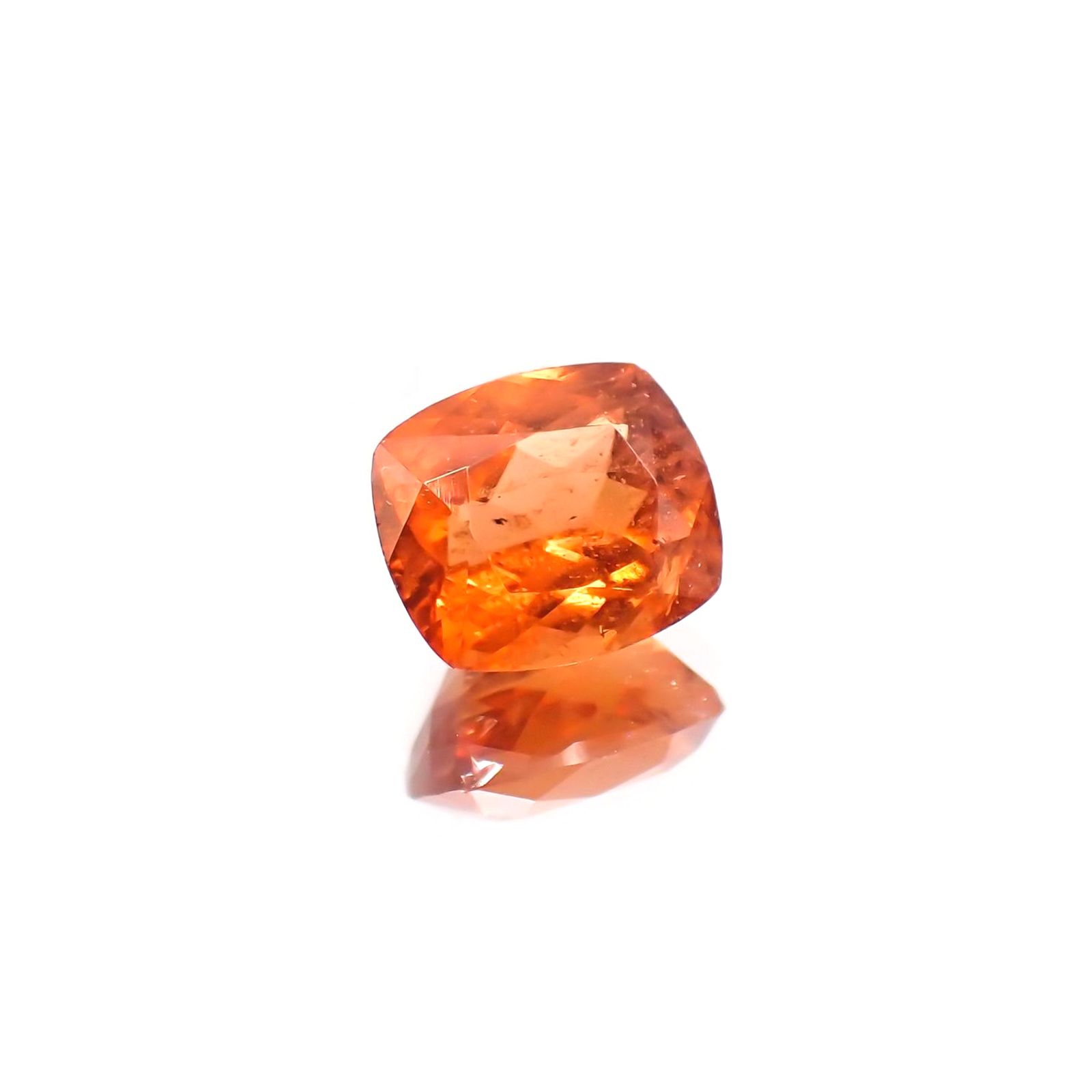 トリプライト(宝石名トリプライト)ブラジル産 1.108ct ソ付(彩珠)[220817274]6.2x5.4mm前後