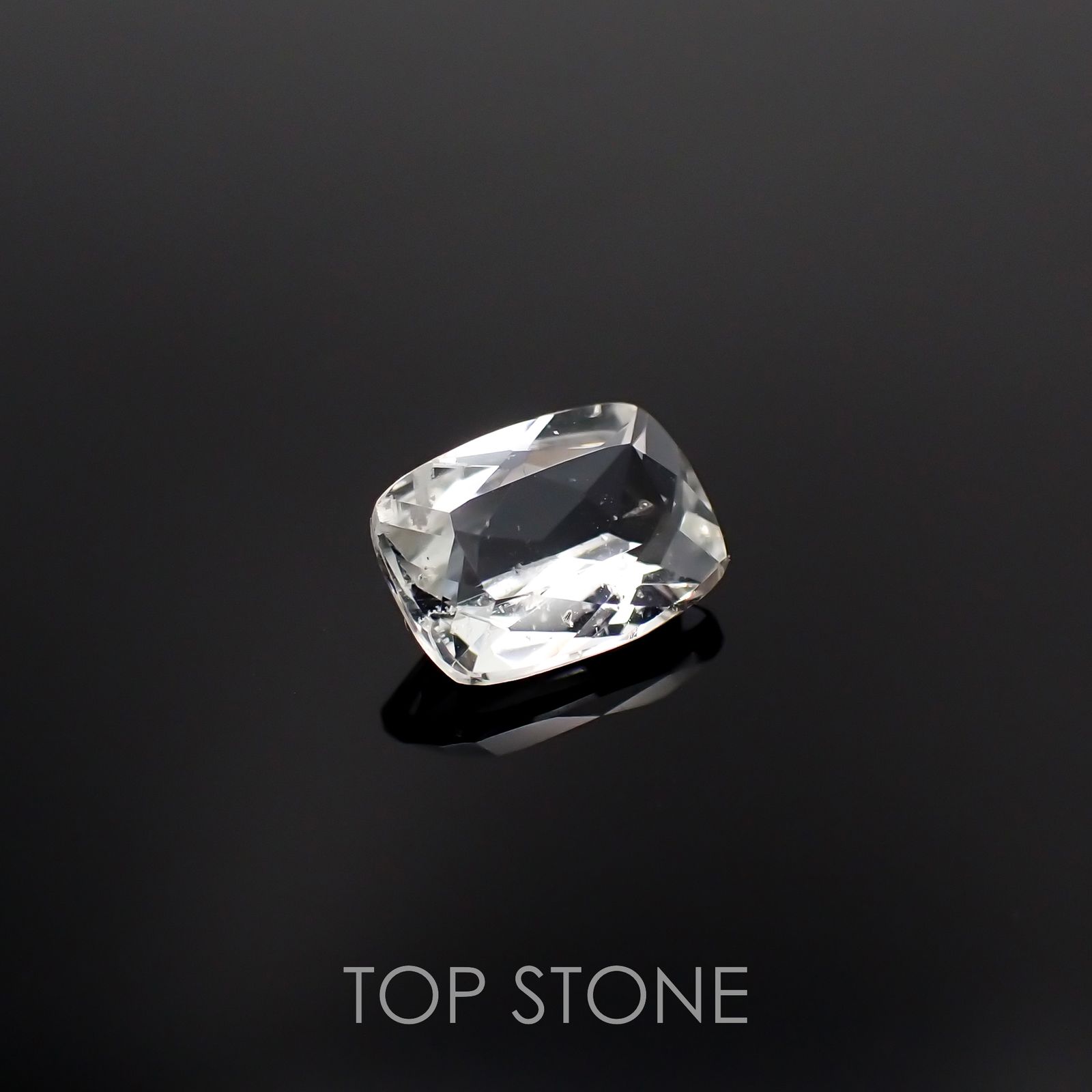 オリゴクレース(宝石名オリゴクレース)ブラジル産 0.73ct 識別済[221219446]7x5mm前後