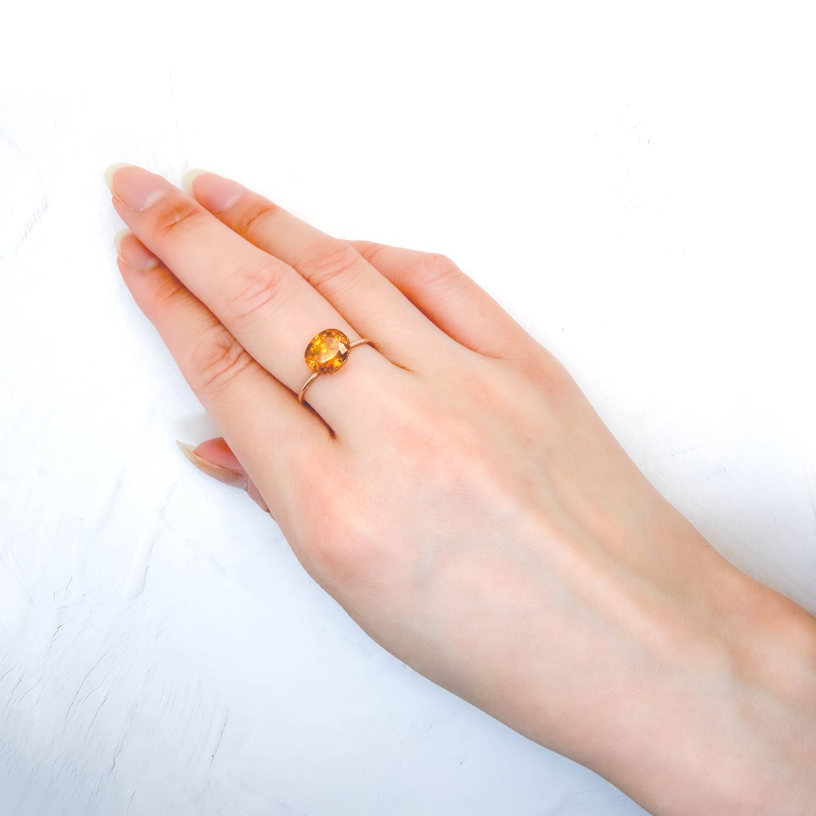 スファレライト(宝石名スファレライト)スペイン・カンタブリア カマレーニョ産 識別済 3.00ct / 9x7.4mm前後 [260617159]