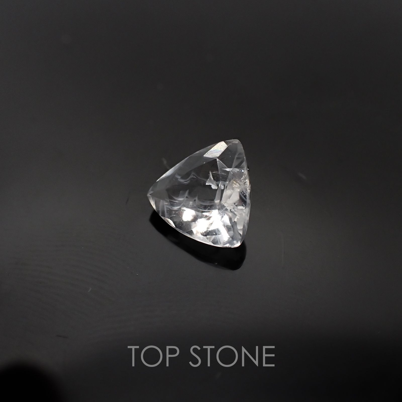 ハイアライトオパール メキシコ産 ルース 0.58ct[20095267]6.6×6.5mm前後