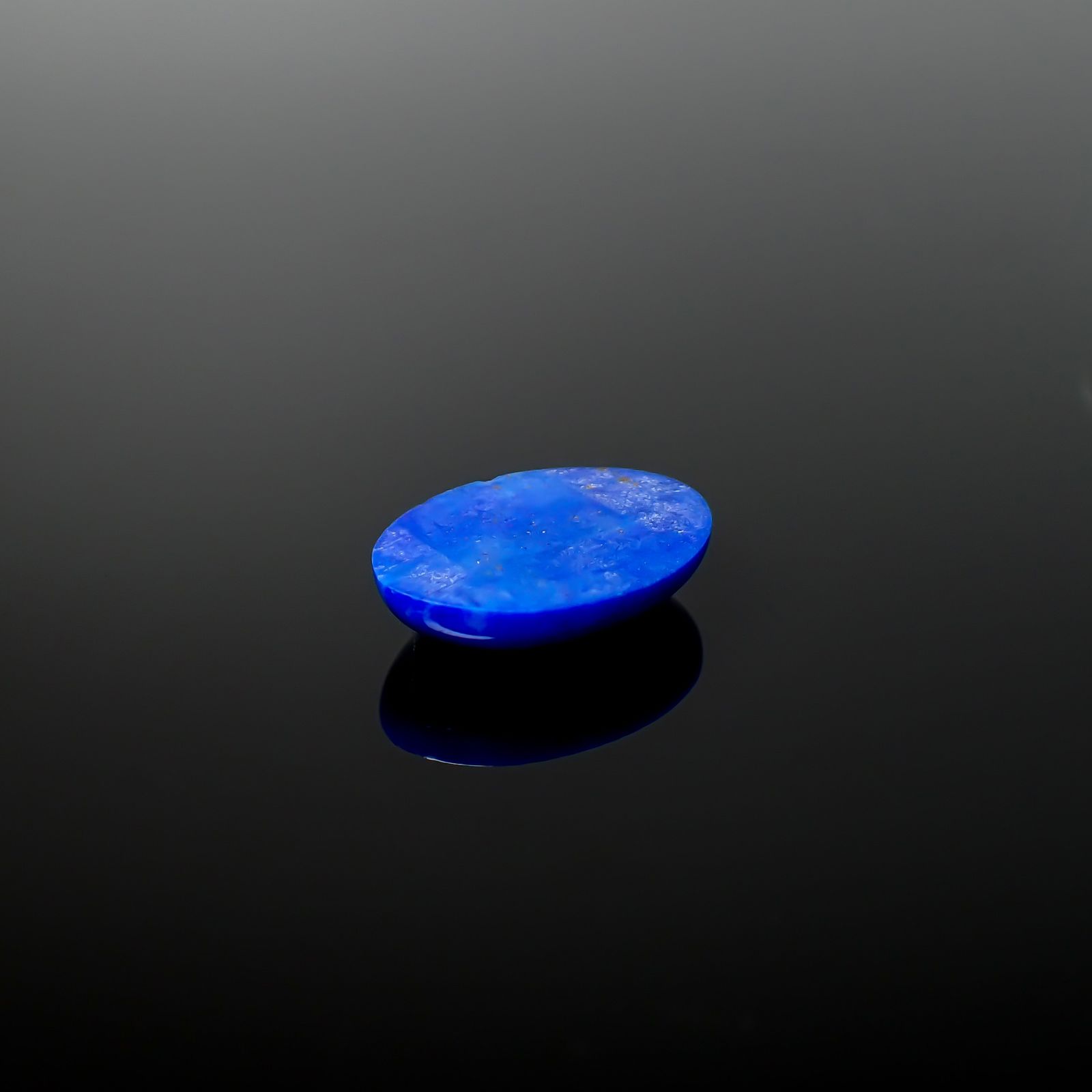 ラピスラズリ アフガニスタン産 7.79ct / 18.1x12.7mm前後 [260832886]