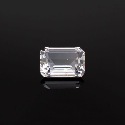 テネブレッセンススキャポライト(宝石名スキャポライト)アフガニスタン産 識別済 1.36ct / 8.3x6mm前後 [251219635]