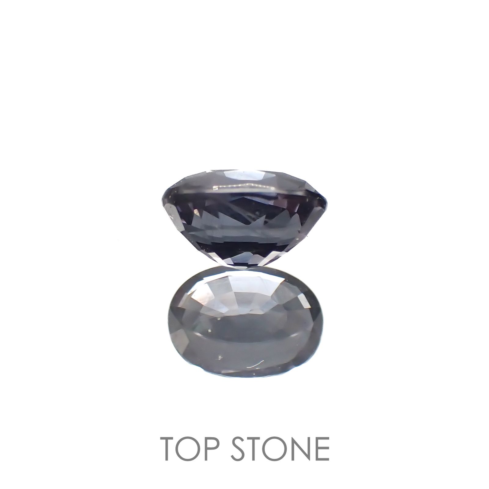 カラーチェンジガーネット アレキタイプ(宝石名ガーネット)マダガスカル・ベキリー産 0.76ct 識別済[220716944]6x4.3mm前後