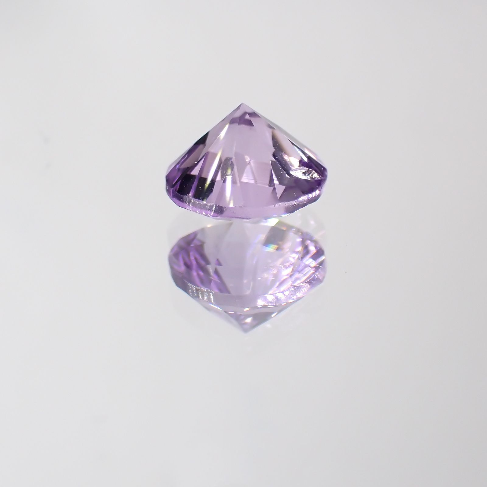 ◇チェッカーコンケーブカット◇アメジスト(宝石名アメシスト) ブラジル産 1.22ct 識別済[211013029]7.1×7.1mm前後