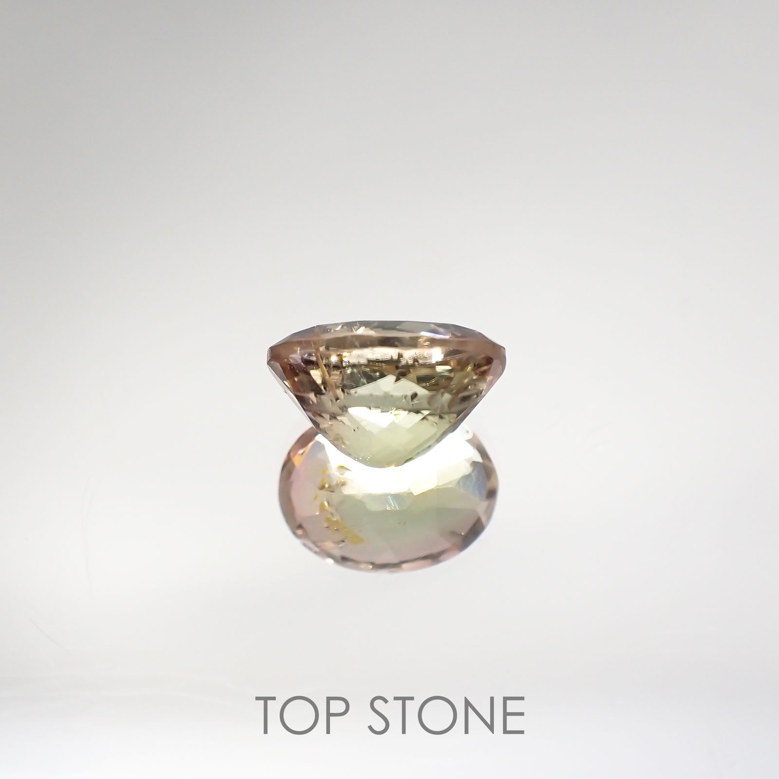 パーティカラートルマリン(宝石名パーティカラード・トルマリン) ブラジル産 1.443ct ソ付(彩珠)[210711884]7.9×6mm前後