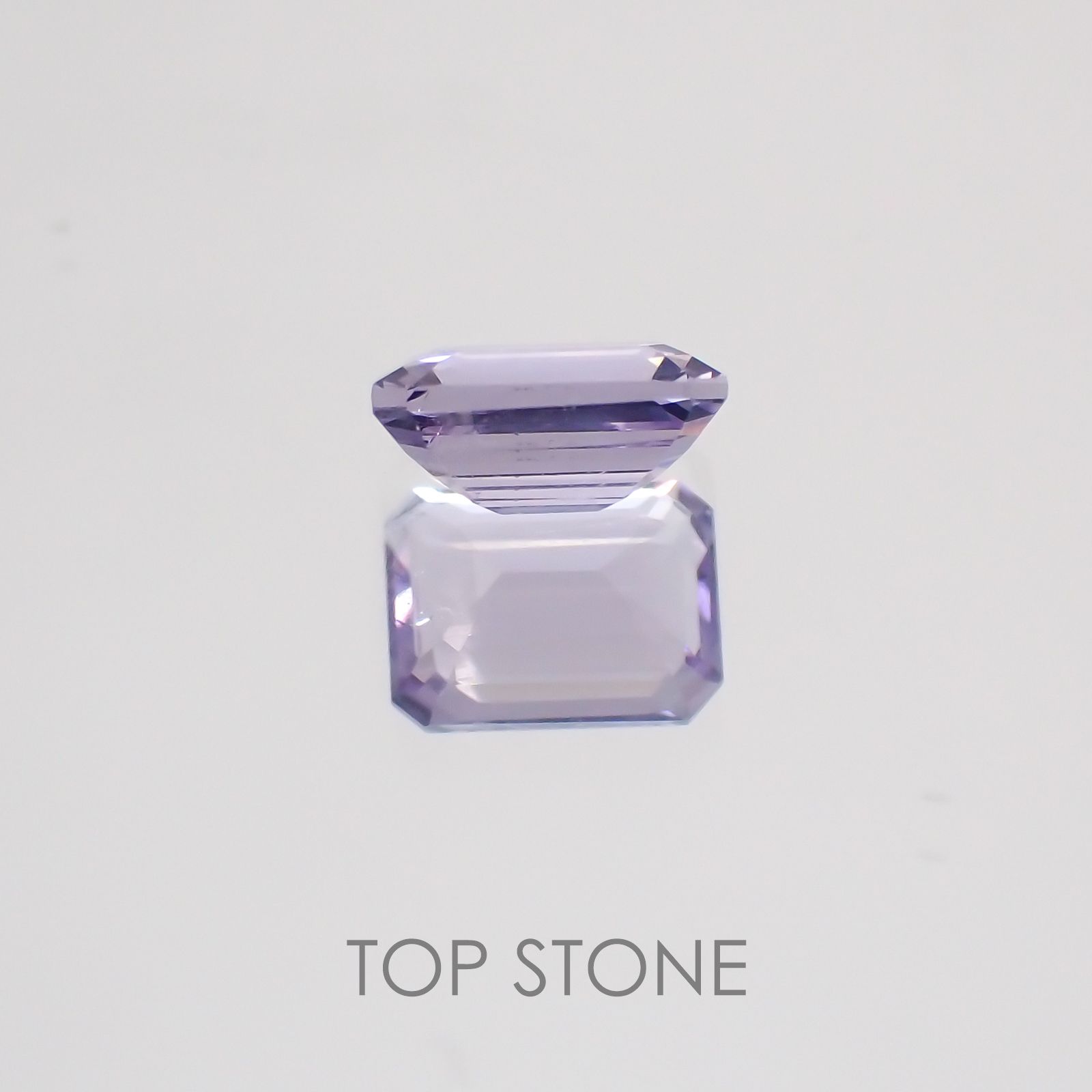 マリアライト(宝石名パープル・スキャポライト) タンザニア産 0.51ct 識別済[21028760]5.6×4.2mm前後