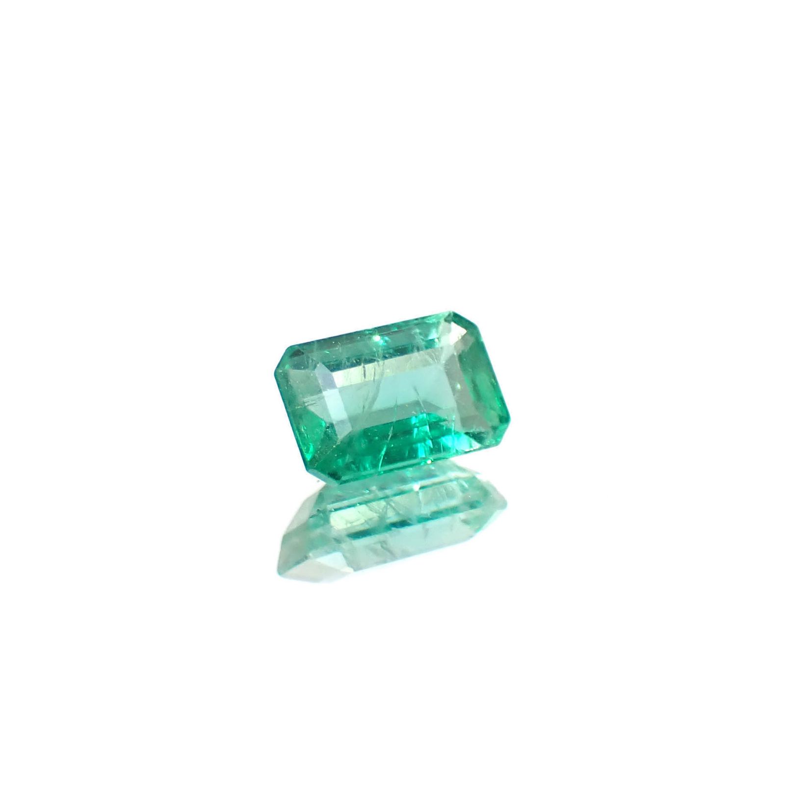 エメラルド ザンビア産 0.53ct [250430228]6x3.9mm前後