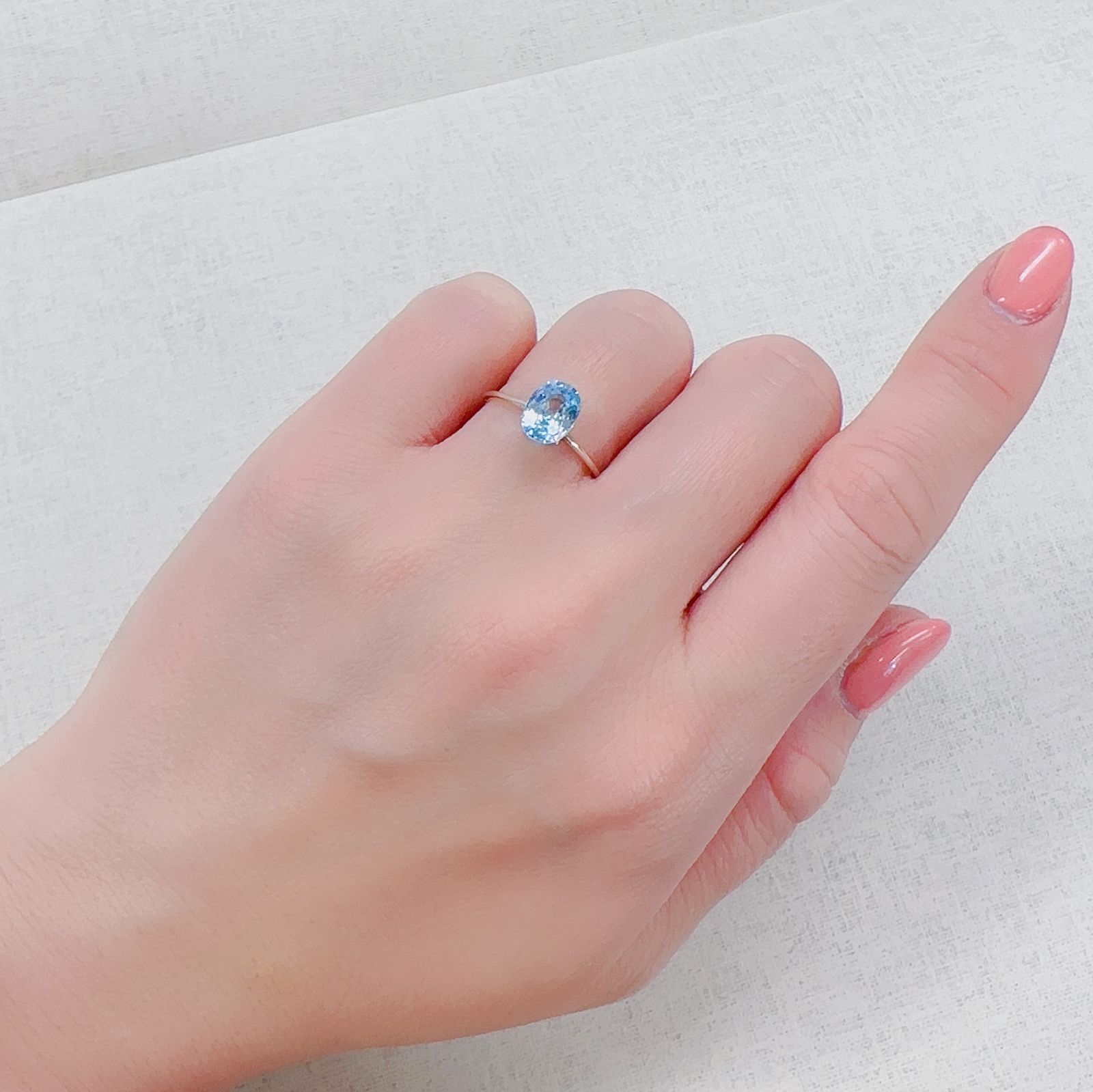 バイカラーブルージルコン カンボジア産 1.73ct[230320984]7.9x5.9mm前後