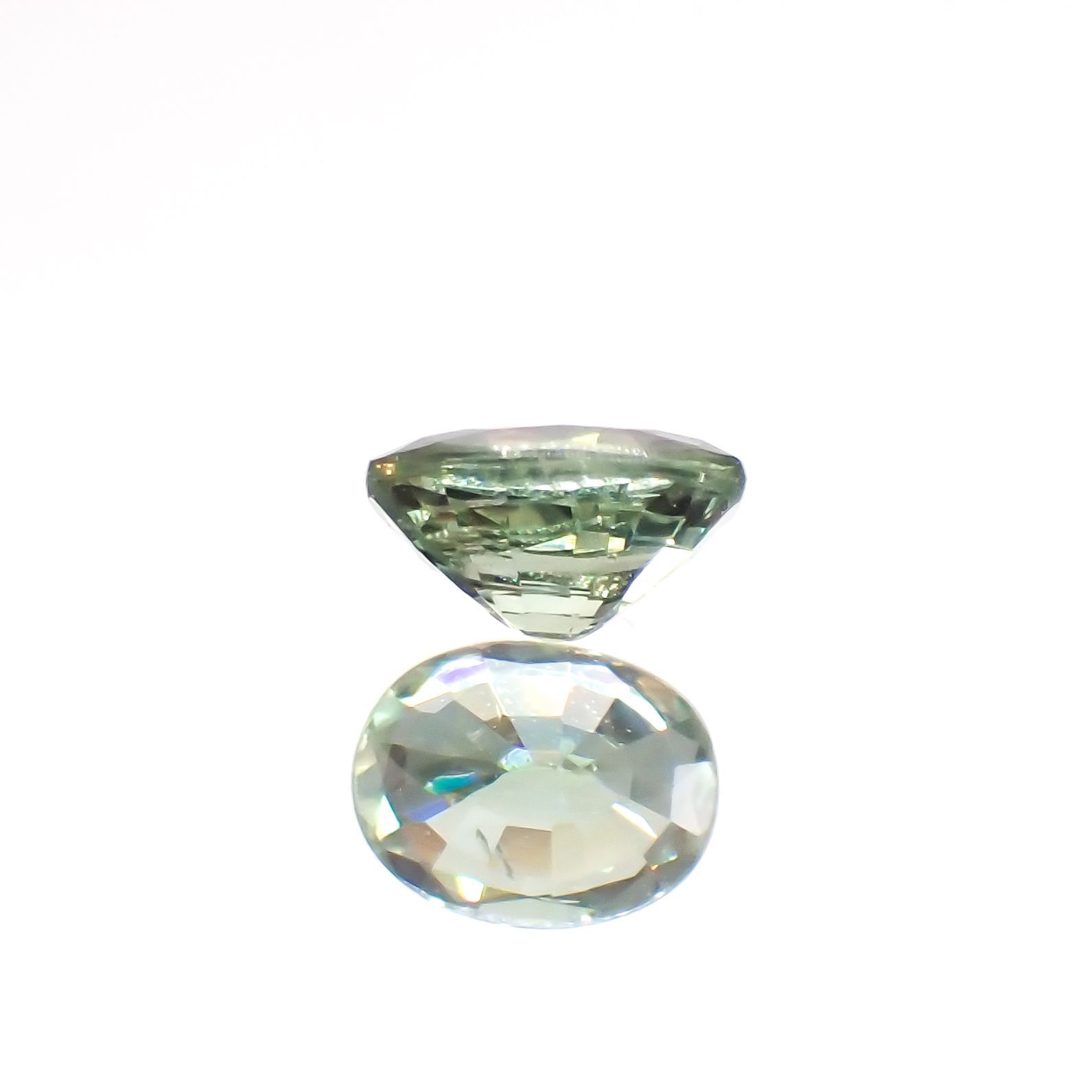 グリーンクリソベリル(宝石名クリソベリル)スリランカ/マダガスカル産 0.29ct 識別済[220114472]4.3x3.4mm前後