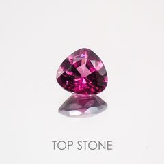 グレープガーネット(宝石名ガーネット) ブラジル産 0.92ct 識別済[21049687]6.2×5.7mm前後