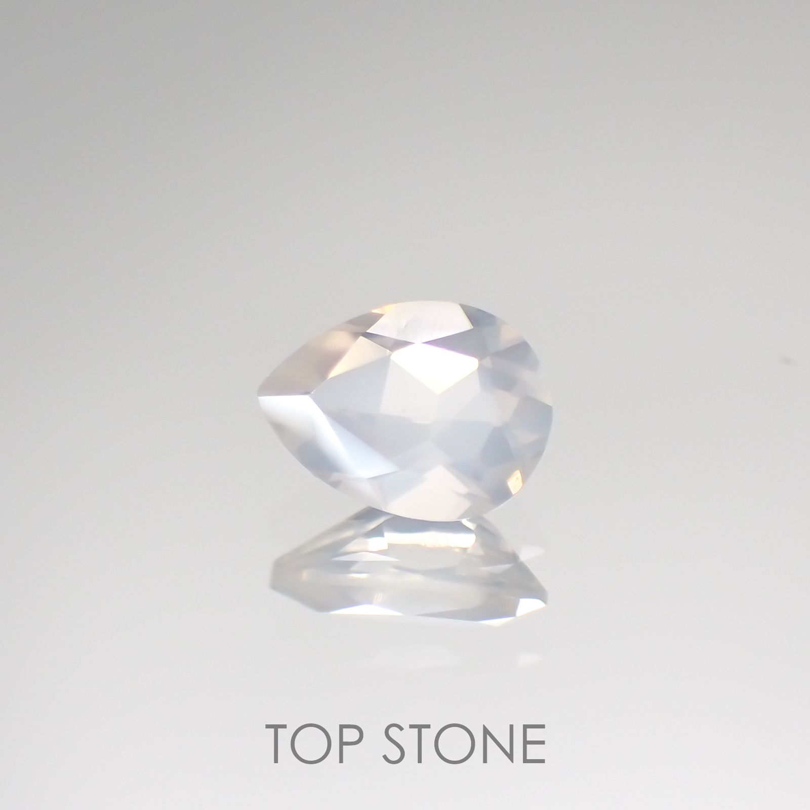 ムーンストーン(宝石名ムーンストーン) インド/スリランカ産 0.58ct 識別済[210812741]6.9×5.1mm前後