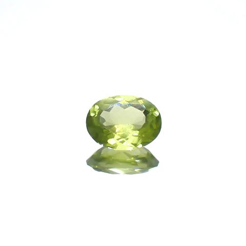 グリーンエンスタタイト(宝石名グリーン・エンスタタイト)カメルーン産 0.68ct 識別済[240125623]6.5x5.2mm前後