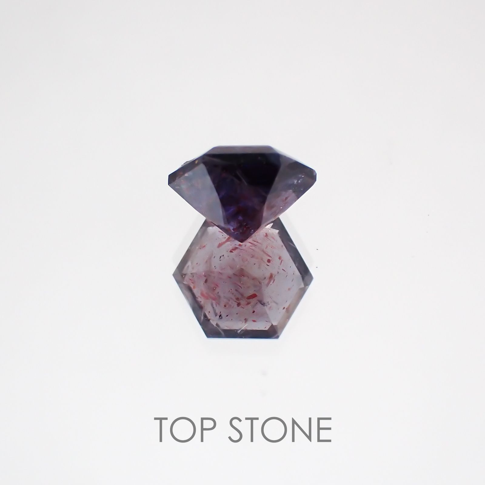 ◇ヘキサゴンカット◇ブラッドショットアイオライトSA(宝石名アベンチュリン・アイオライト) インド産 0.82ct 識別済[210210082]6.1×6mm前後