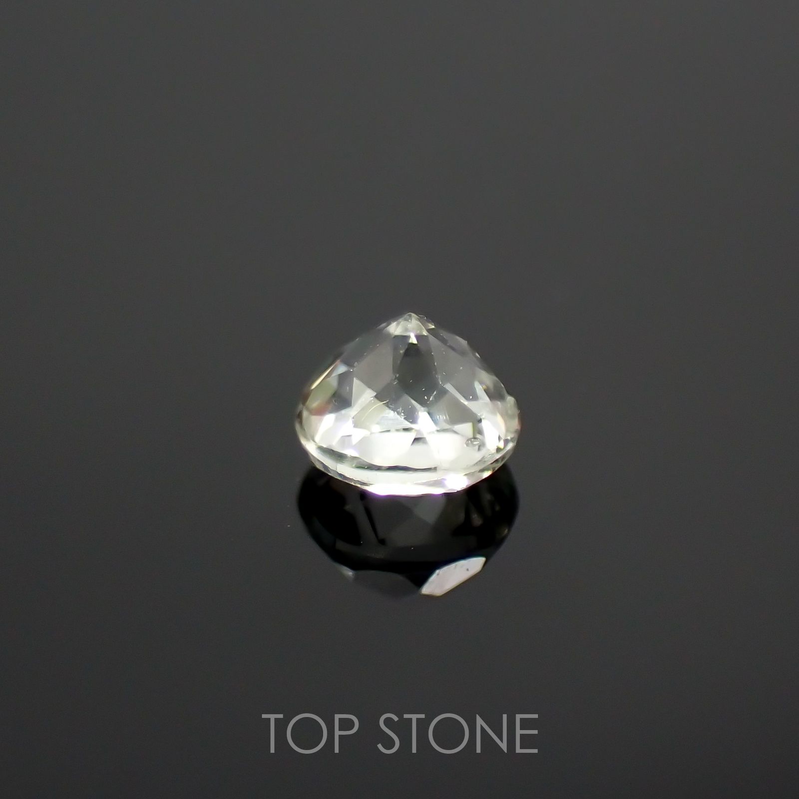 リューコガーネット(宝石名ホワイト グロッシュラー・ガーネット) ビルマ産 0.14ct 識別済[210711546]2.9×2.9mm前後