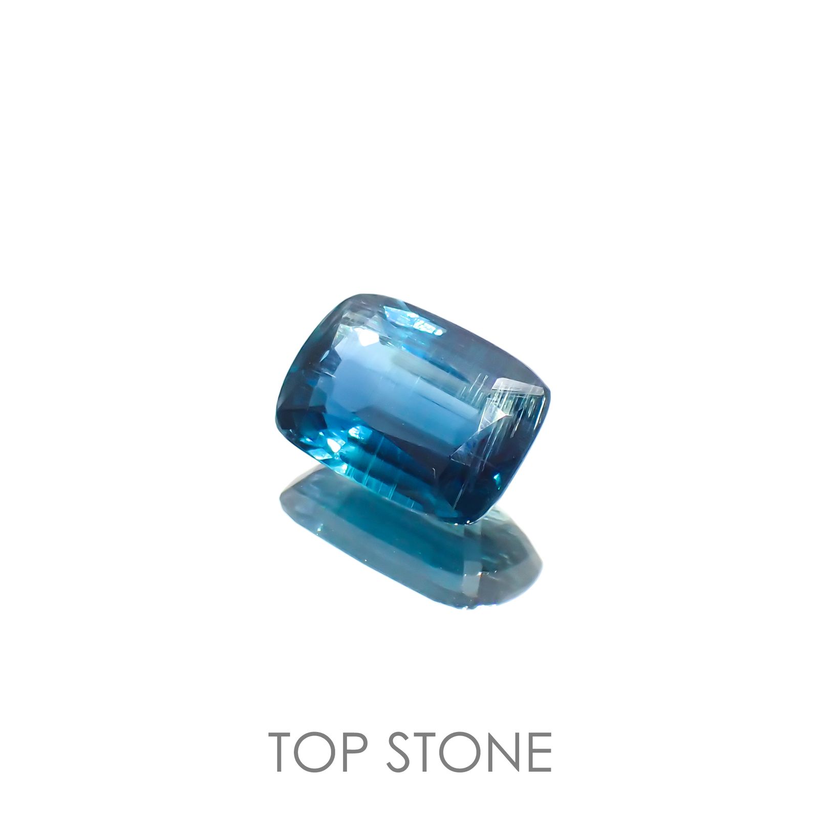 オーシャンブルーカイヤナイト(宝石名カイヤナイト)ネパール産 2.88ct 識別済[220115386]10x7mm前後