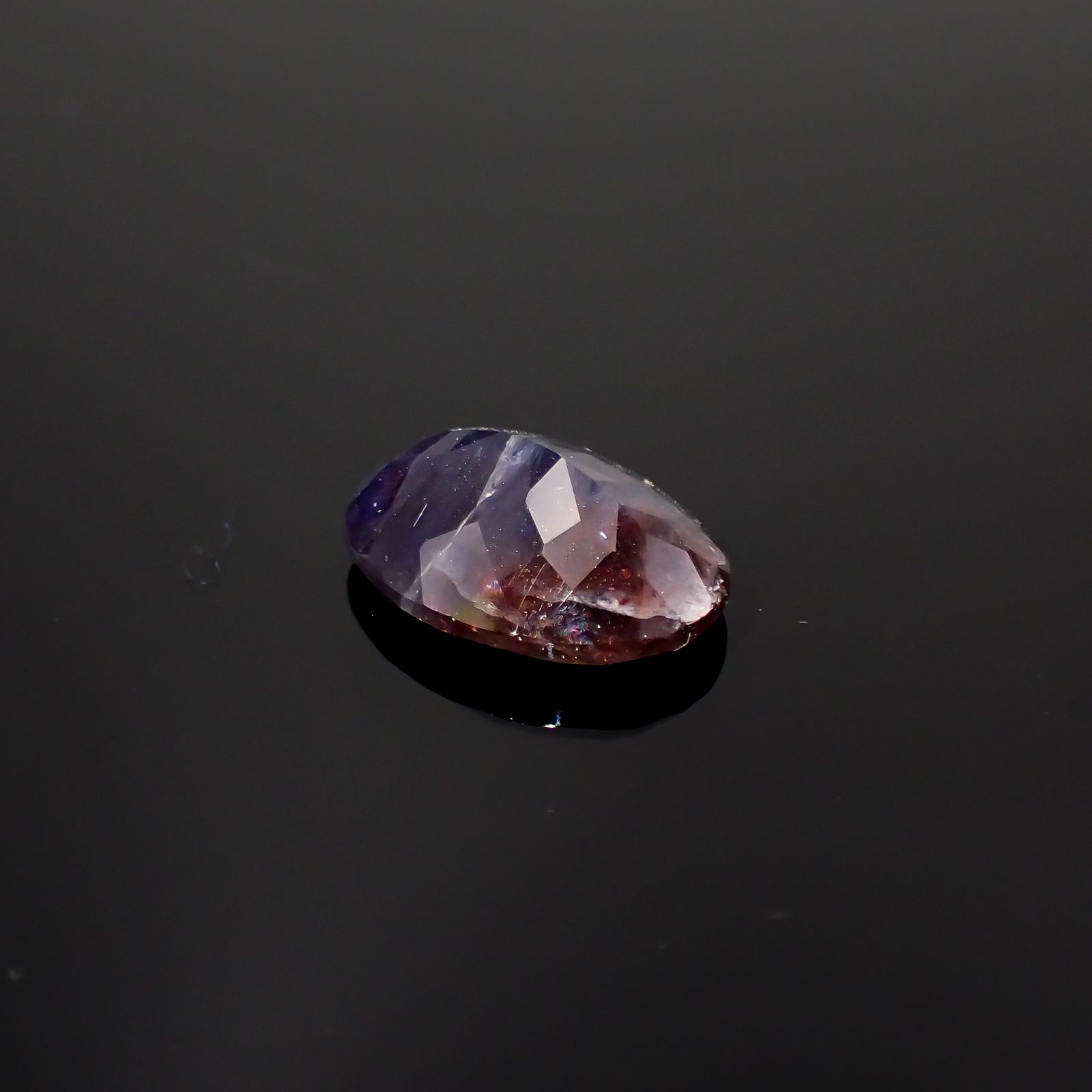 ブラッドショットアイオライト インド産 5.26ct[230321202]14.7x11.1mm前後