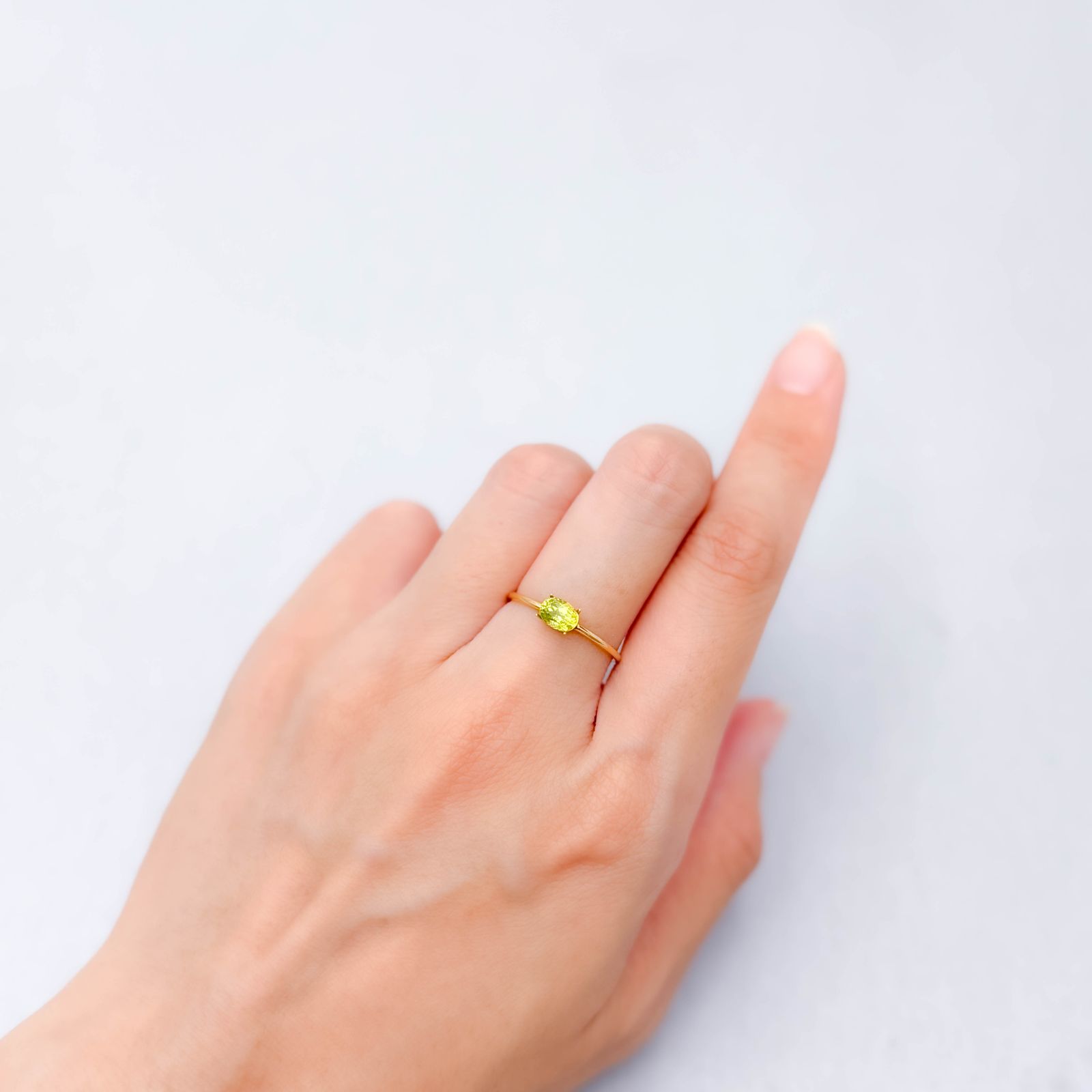 パラサイティックペリドット インドネシア・ジェパラ産 0.58ct [250730814]5.6x4.2mm前後