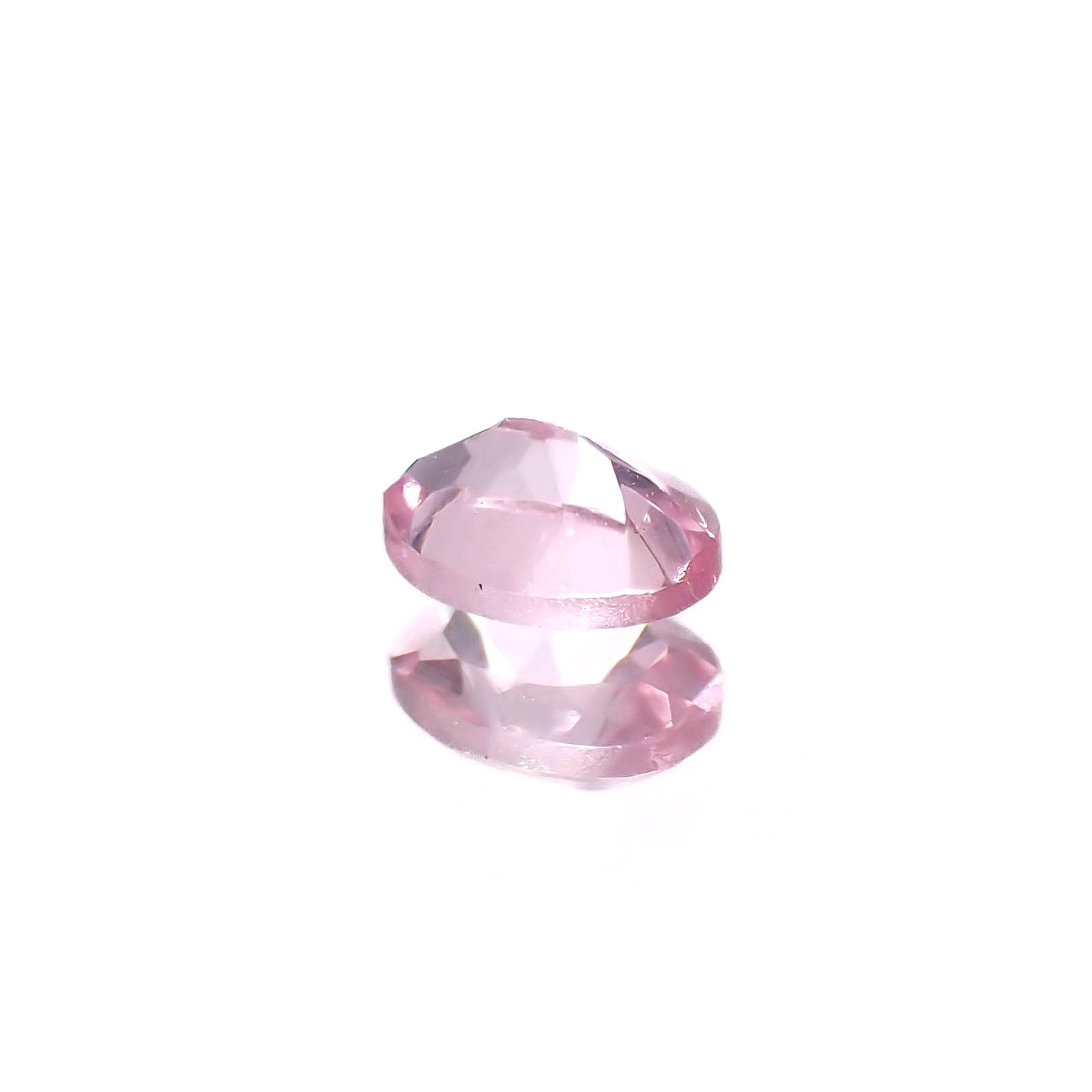 シルキーピンクスピネル タンザニア産 0.22ct / 4.1x3mm前後 [230421578]