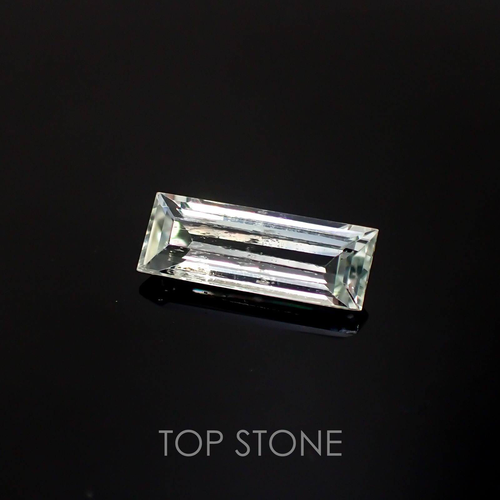 ライムスポジュミン(宝石名スポジュミン) アフガニスタン産 3.02ct 識別済[20128825]14.4×5.3mm前後