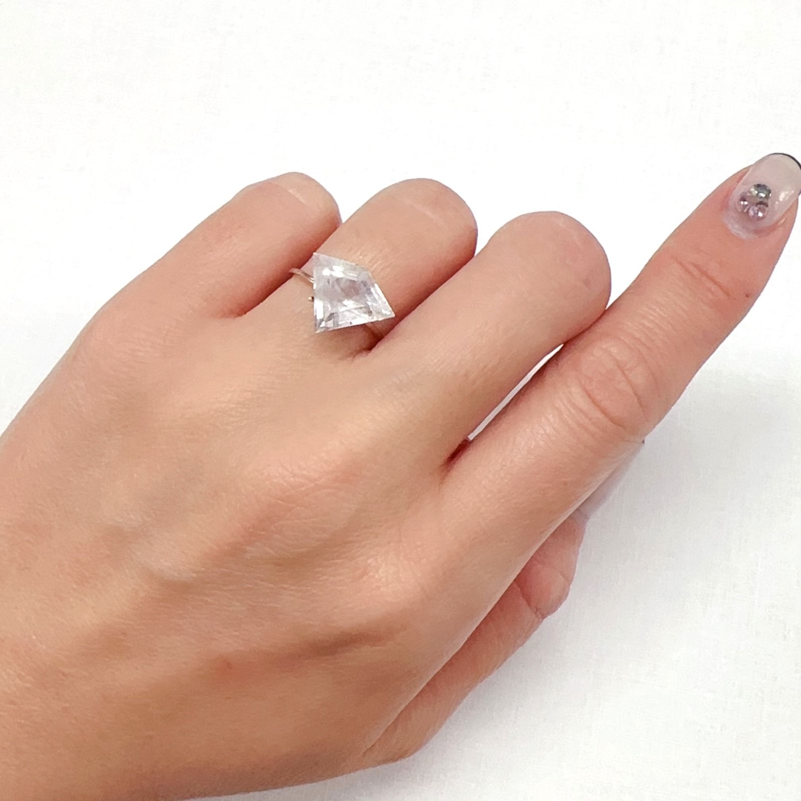 ◇カスタム・ペンタゴンカット◇ピンクエンジェルラダー マダガスカル産 3.65ct[240125434]11.1x13.5mm前後