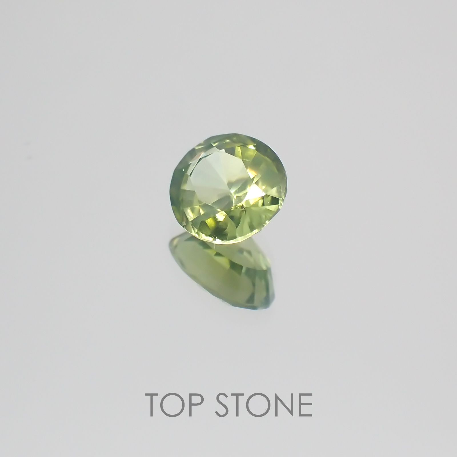 グリーンジルコン(宝石名ジルコン) スリランカ・カンボジア産 1.19ct 識別済[21038614]6.5×5.9mm前後