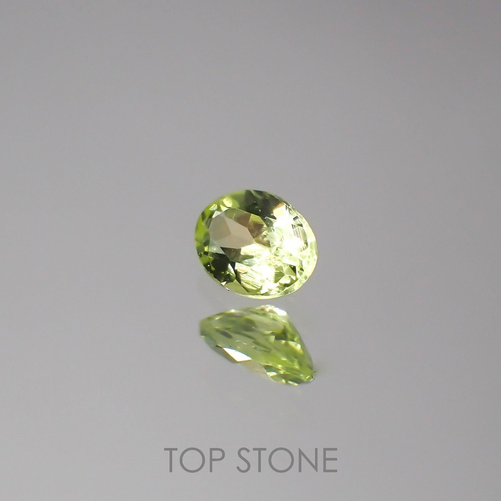 パロットクリソベリル(宝石名クリソベリル)インド産 0.18ct 識別済[220616423]4.1x3mm前後